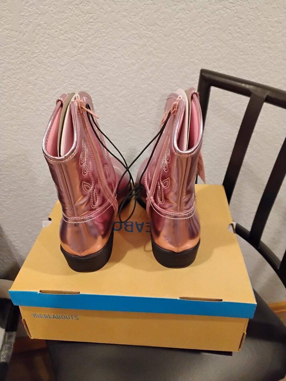 NWT Pink Metallic Catalina Cowboy Boots 5 Firm Price - Picture 3 of 4